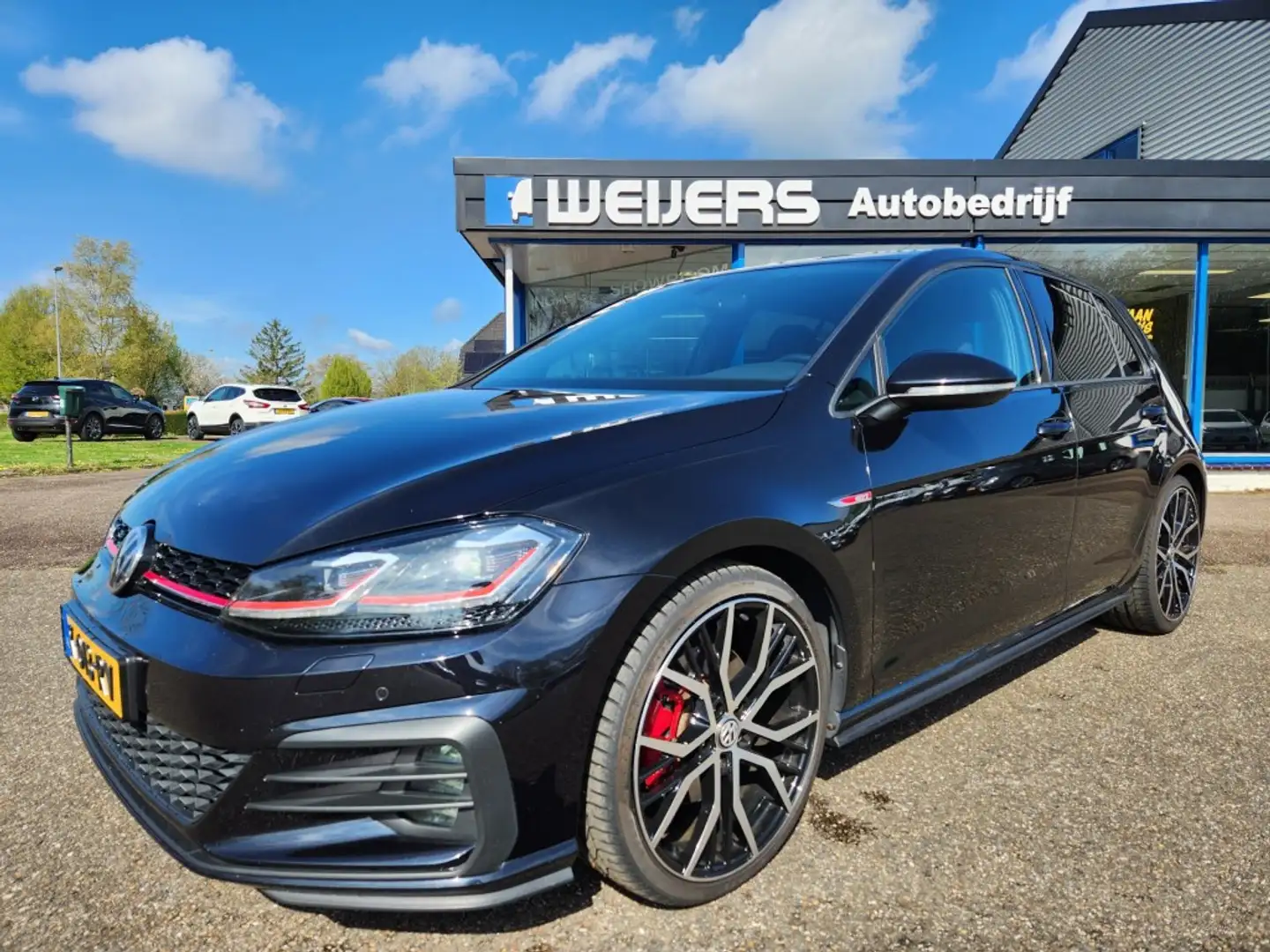 Volkswagen Golf GTI 2.0 TSI GTI, Navi, nwe APK, Camera, Maxton design, Fekete - 1
