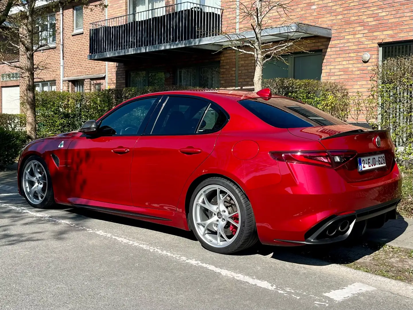 Alfa Romeo Giulia 2.9 V6 Bi-Turbo AT8 Quadrifoglio Rouge - 1
