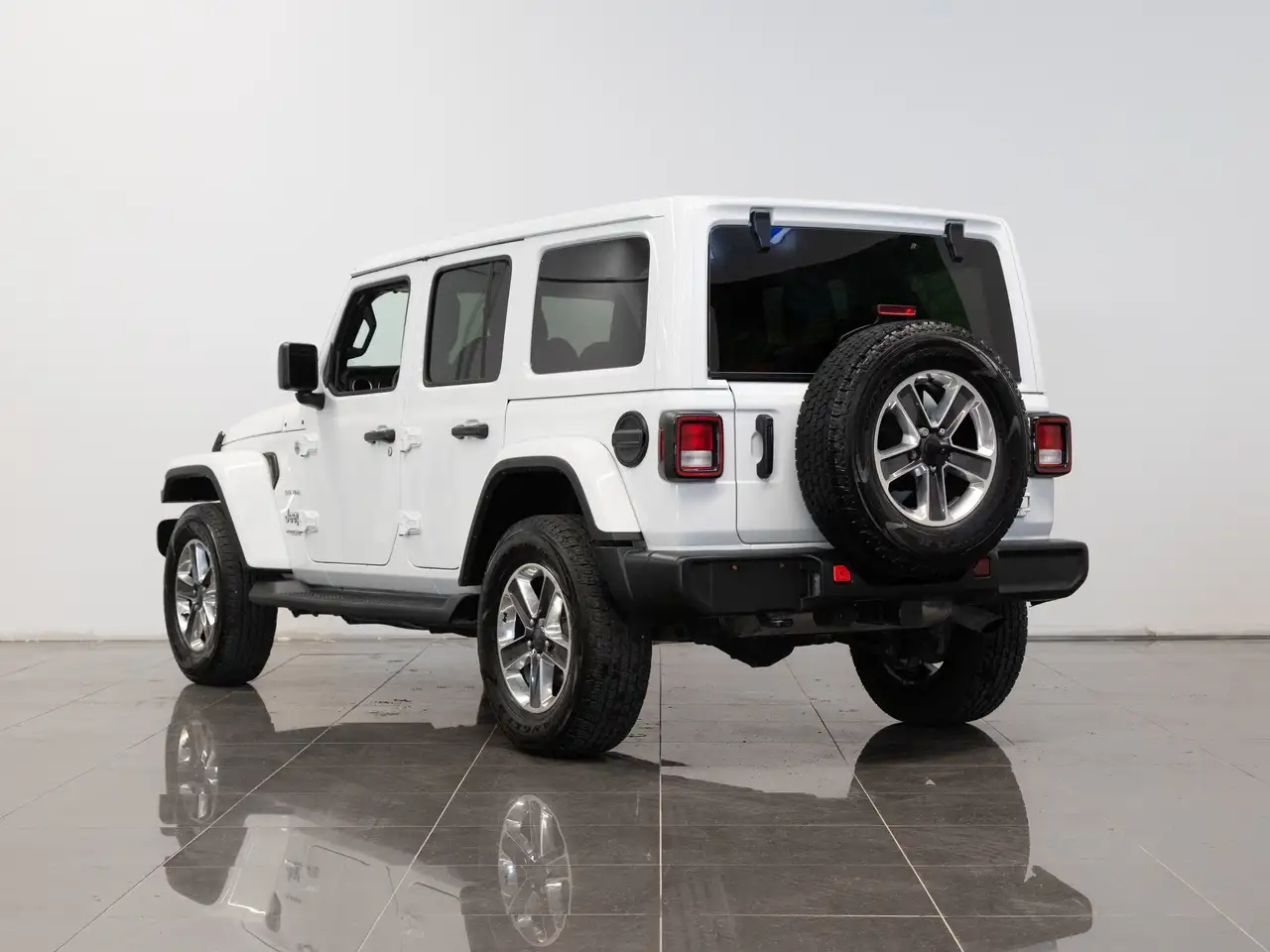 Jeep Wrangler снимка Jeep Wrangler