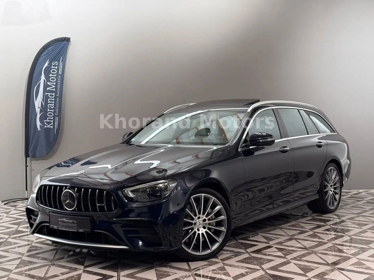 Mercedes-Benz E 53 AMG 4Matic+ Sonderausstattung Bleu - 1