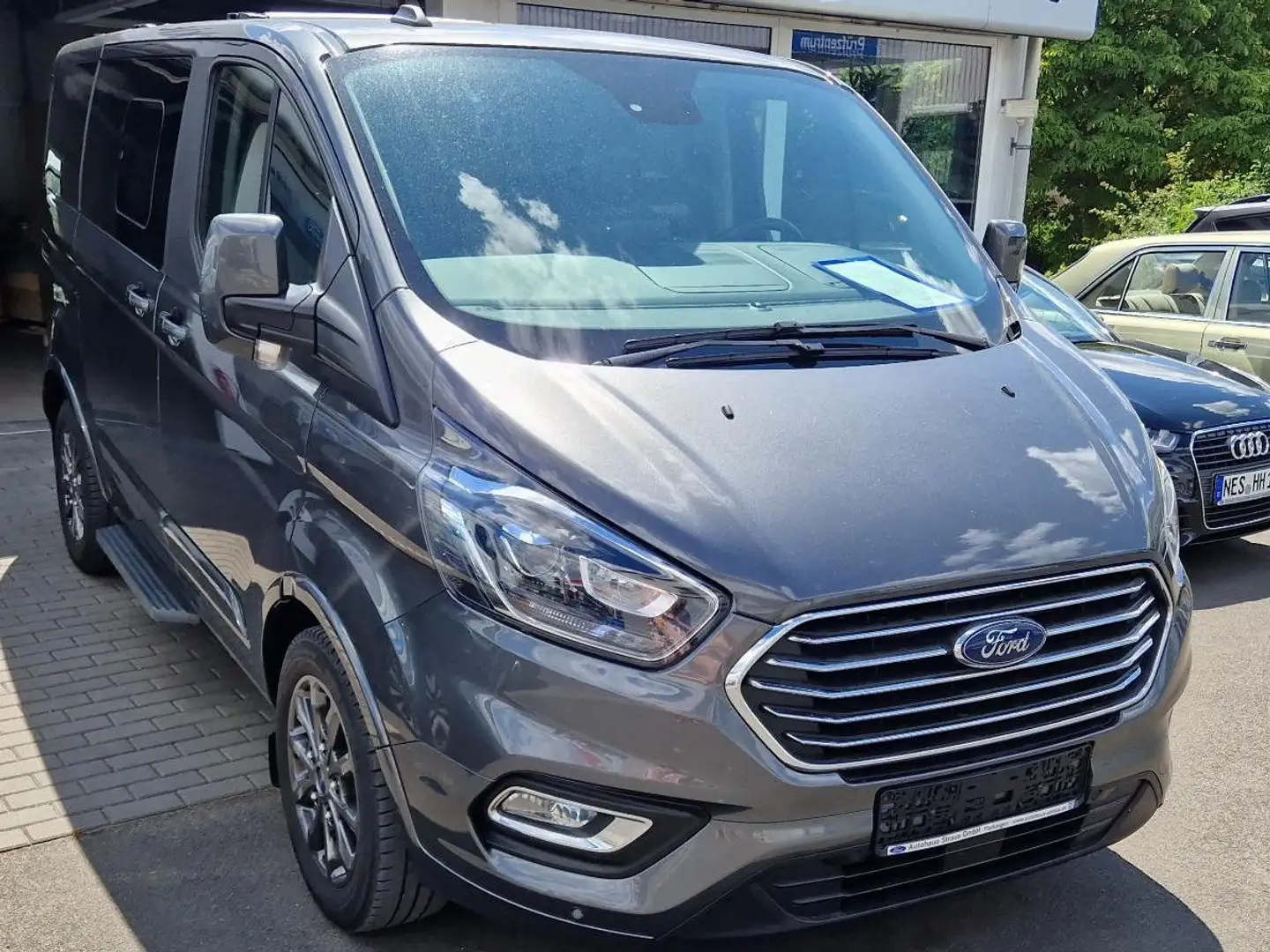 Ford Tourneo Custom 320 L1 Tourneo Titanium X kurzer Radstand Gris - 2
