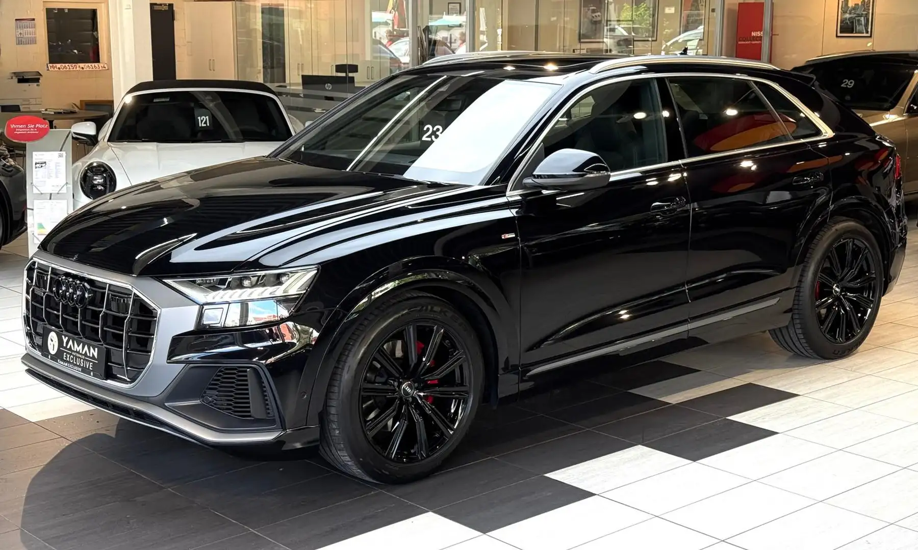 Audi Q8 55 TFSI quattro S-line*Pano*HuD*StHzg*B&O-Adv Schwarz - 2