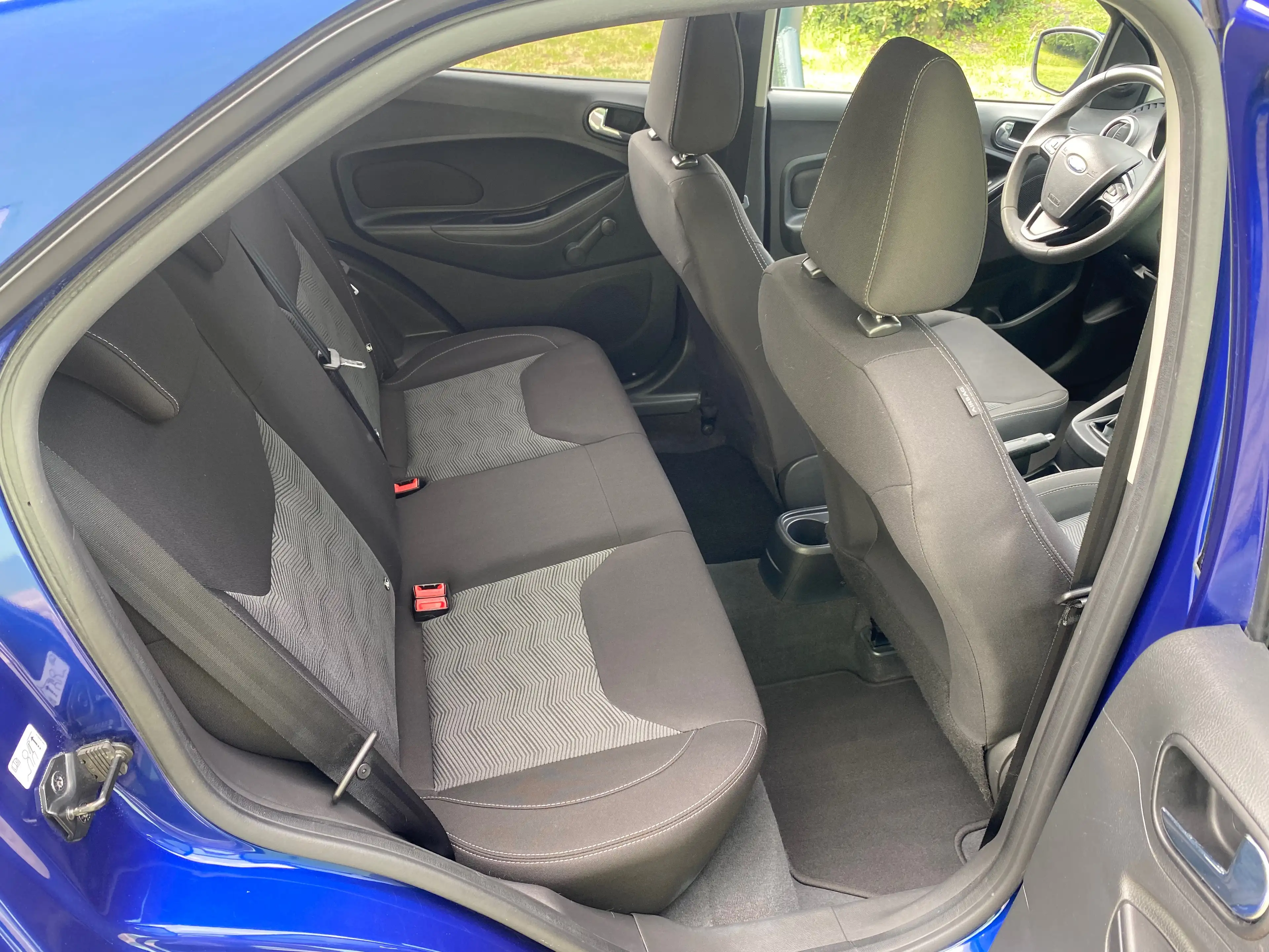 Ford Ka/Ka+ Cool*1.Hand*HU/AU NEU*NUR 95TKM*Scheckheftgepflegt*TOP* — photo 10