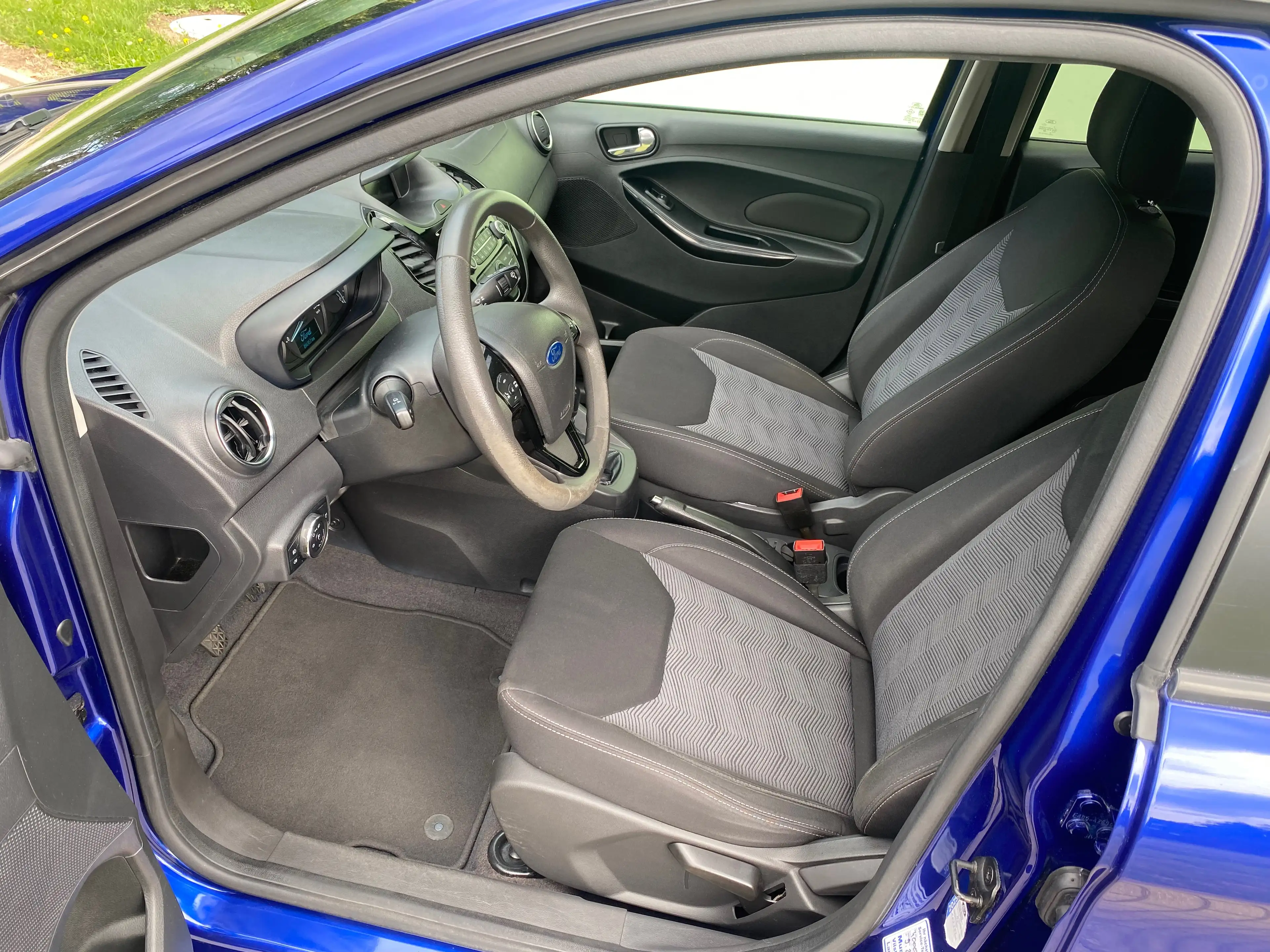 Ford Ka/Ka+ Cool*1.Hand*HU/AU NEU*NUR 95TKM*Scheckheftgepflegt*TOP* — photo 7