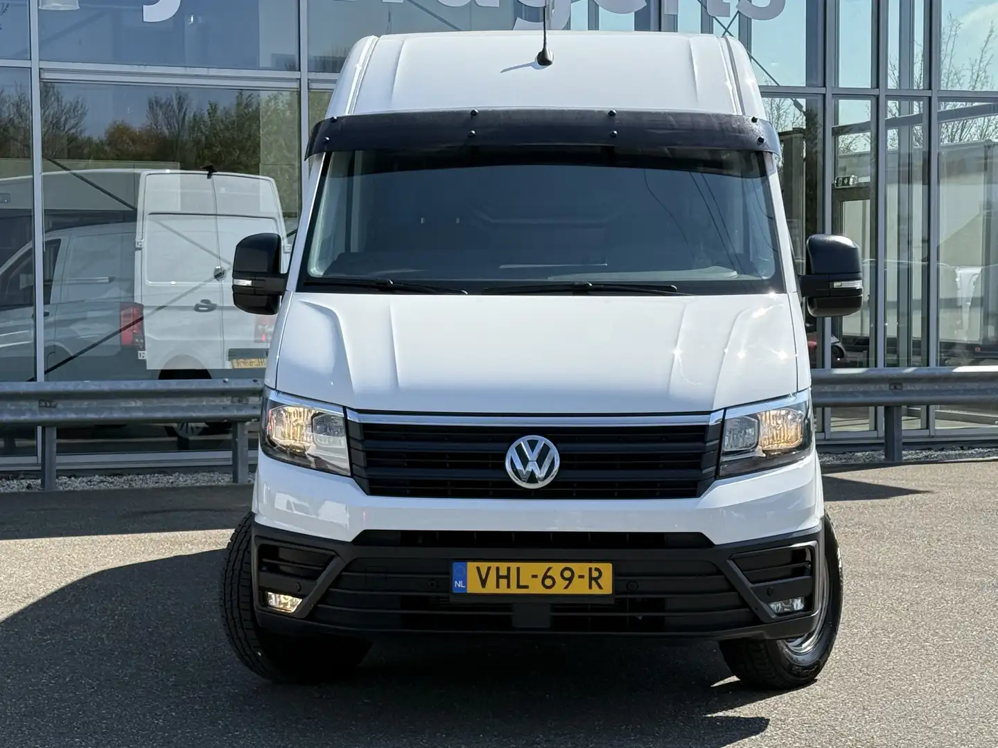 Volkswagen Crafter 35 2.0 TDI L3H3 Automaat | NL-auto | 1e eigenaar | Wit - 2