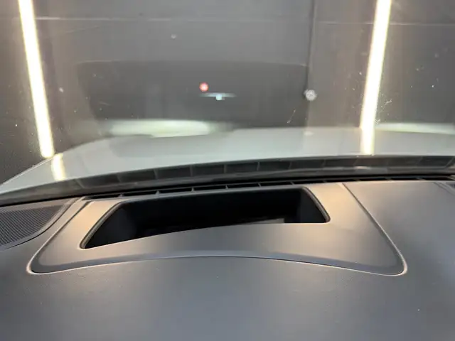 Porsche Cayenne view 27