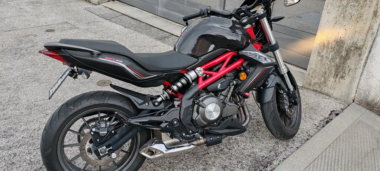 Benelli BN 302