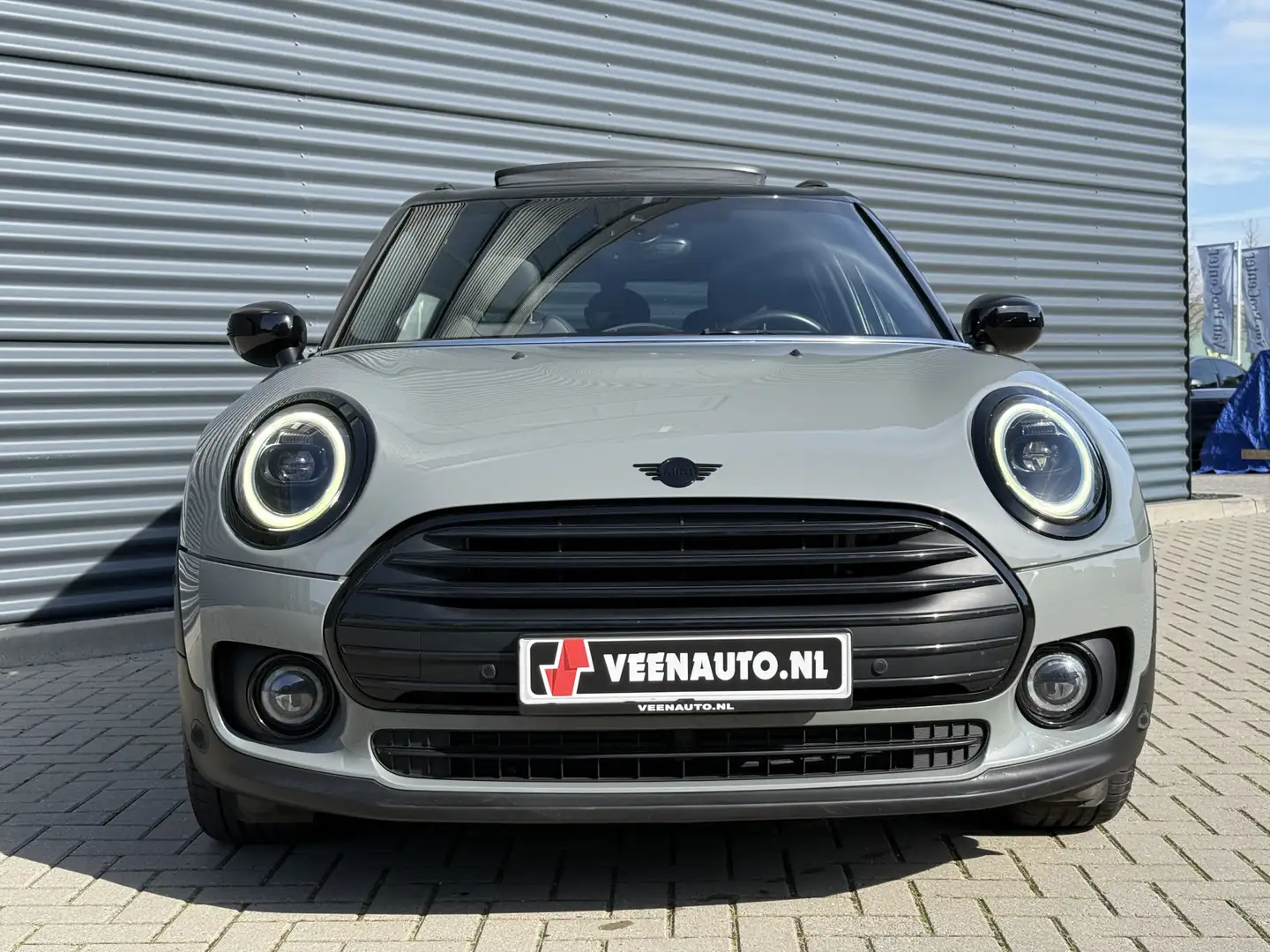 MINI Cooper Clubman 1.5 Knightsbridge Pano/Camera/Leder Grau - 2