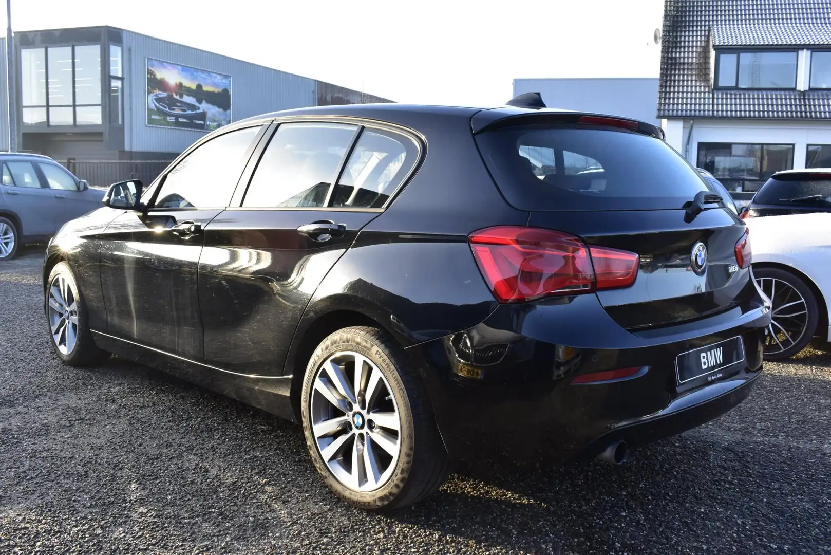BMW 118 1-serie 118i Zwart - 2