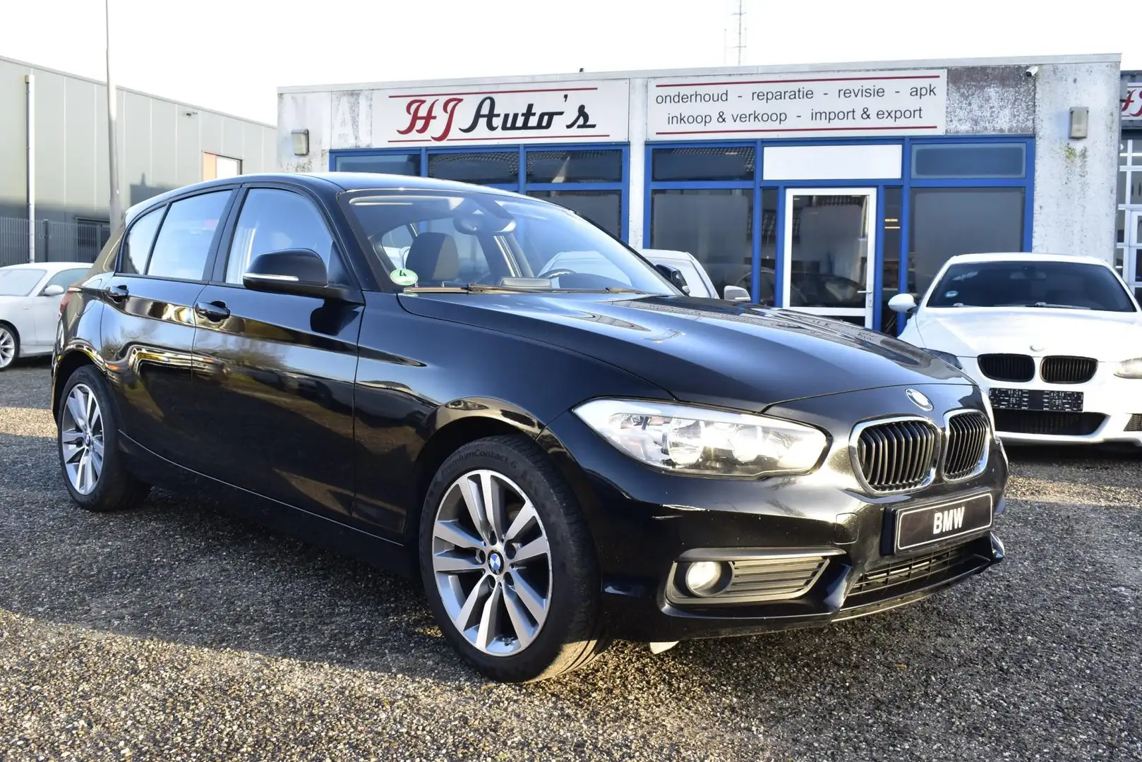 BMW 118 1-serie 118i Zwart - 1