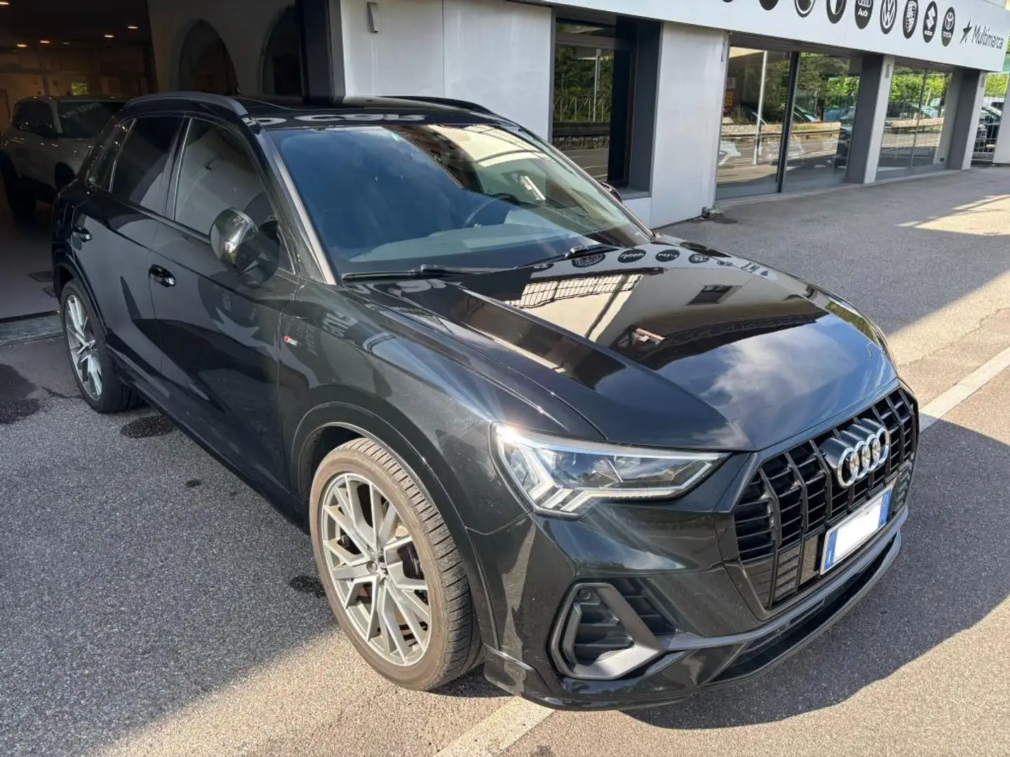 Audi Q3 35 2.0 tdi S line edition s-tronic Schwarz - 1