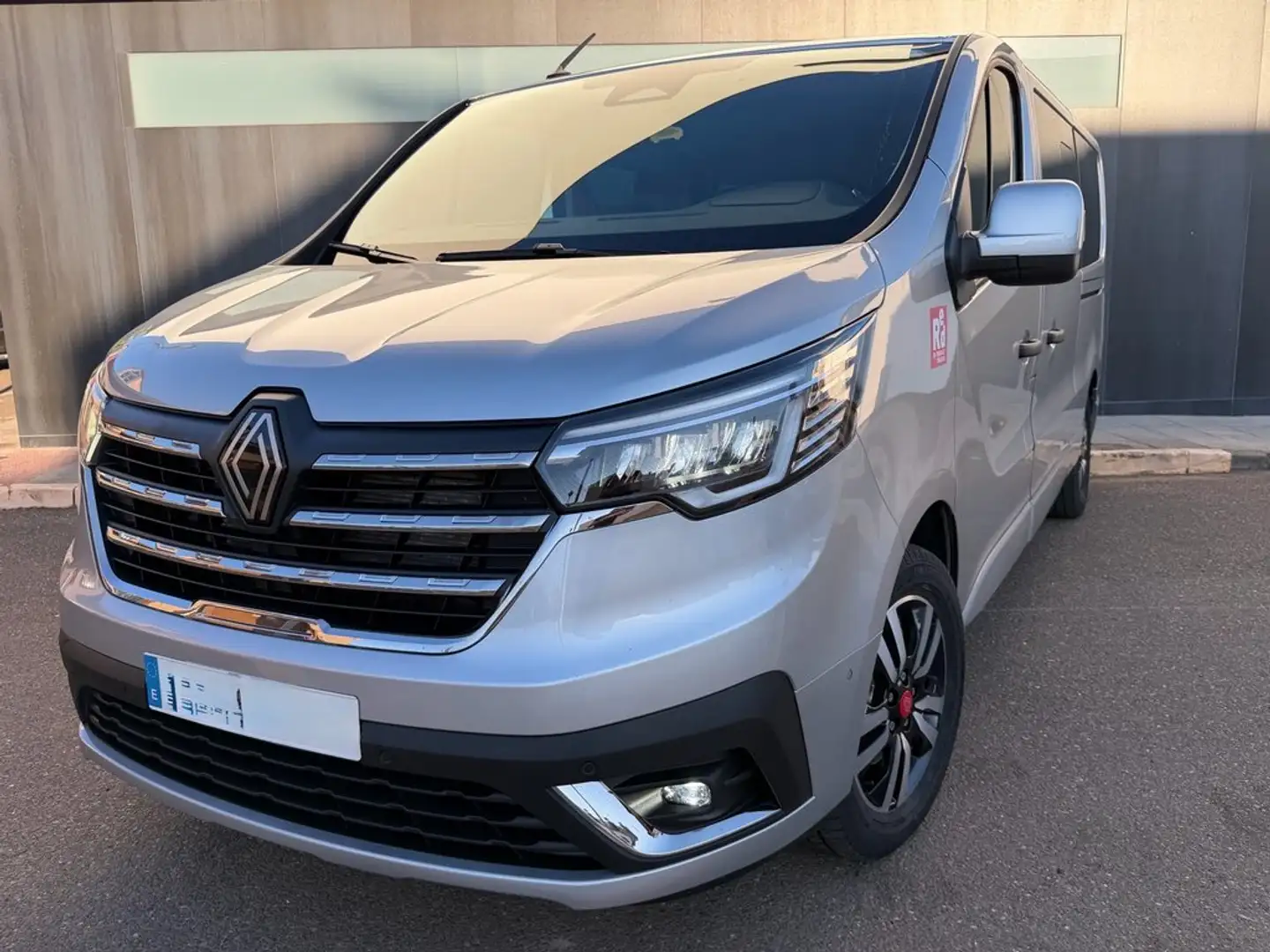 Renault Trafic Equilibre Energy Blue dCi 110kW AT Gris - 2