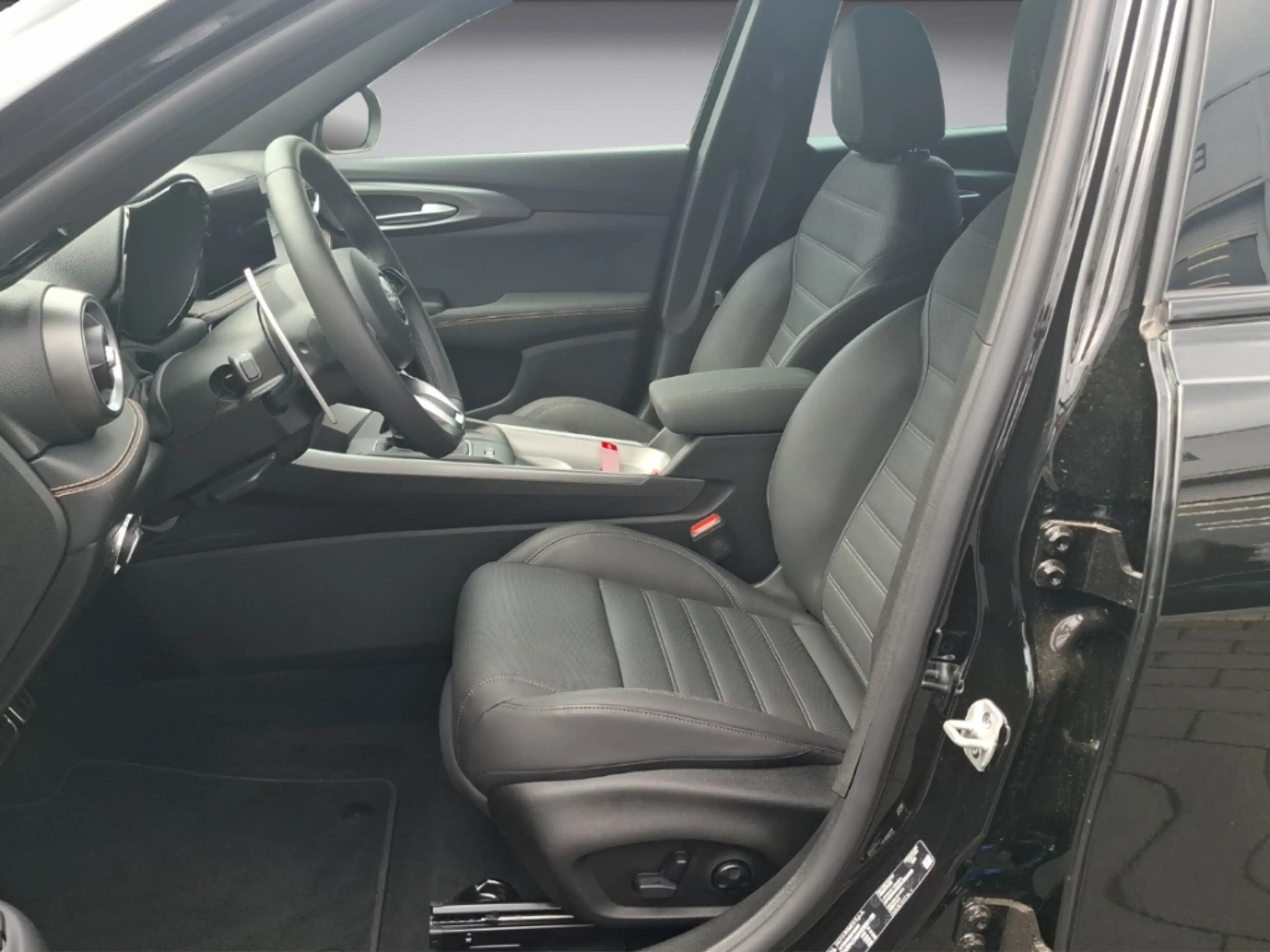 Alfa Romeo Tonale 1.3 T Veloce Plug-In-Hybrid 280PS AT AWD ACC Leder — photo 10