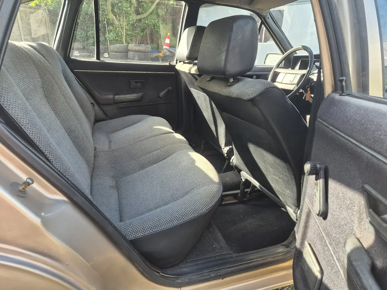 Volkswagen Passat 1.6 D, import spanje, * Werkende Airco *, foto 7