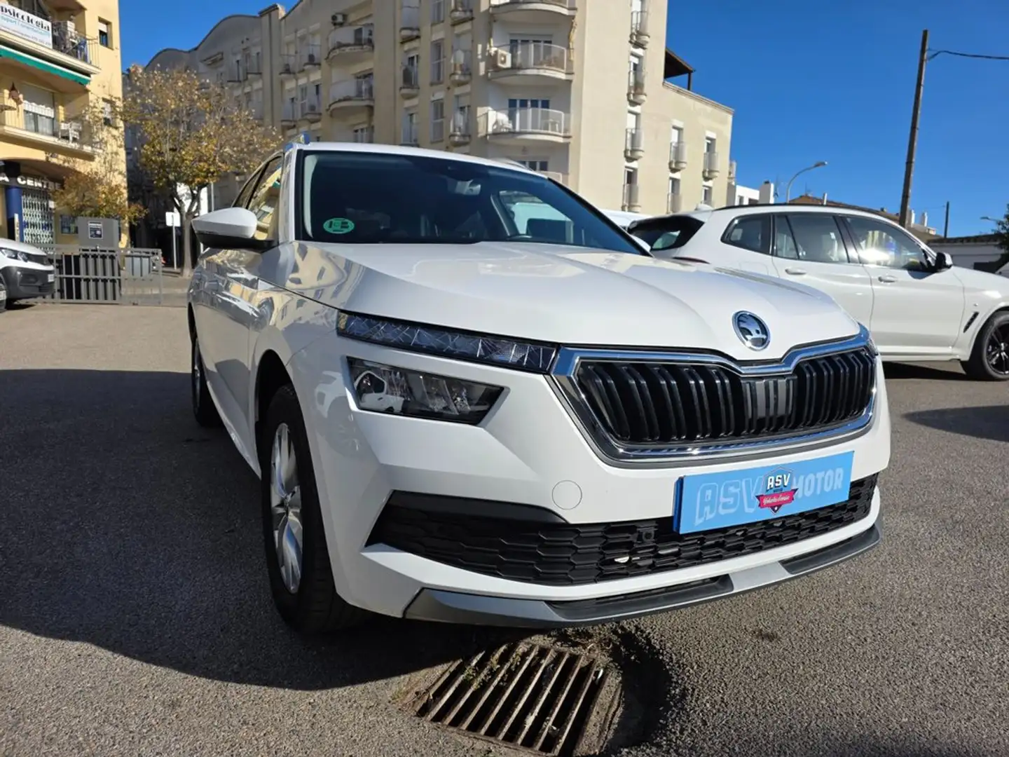 Skoda Kamiq 1.0 TSI 81kW (110CV) Ambition Blanc - 1