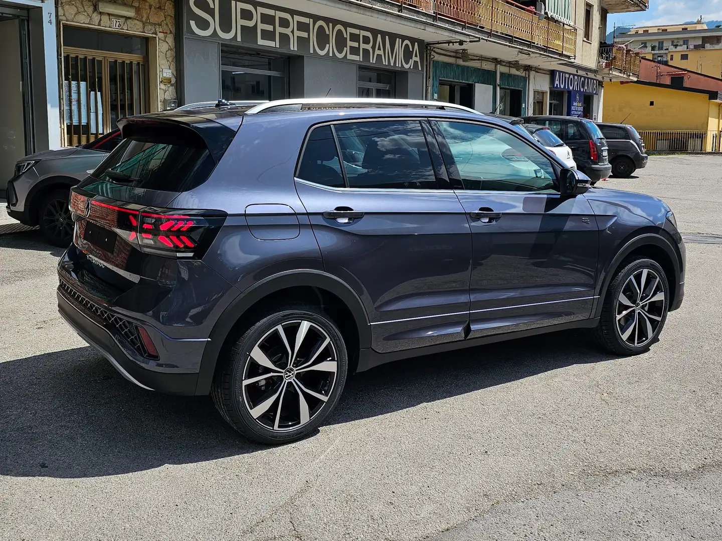 Volkswagen T-Cross R-Line 115cv DSG Ufficiale  4 anni di garanzia Grigio - 2