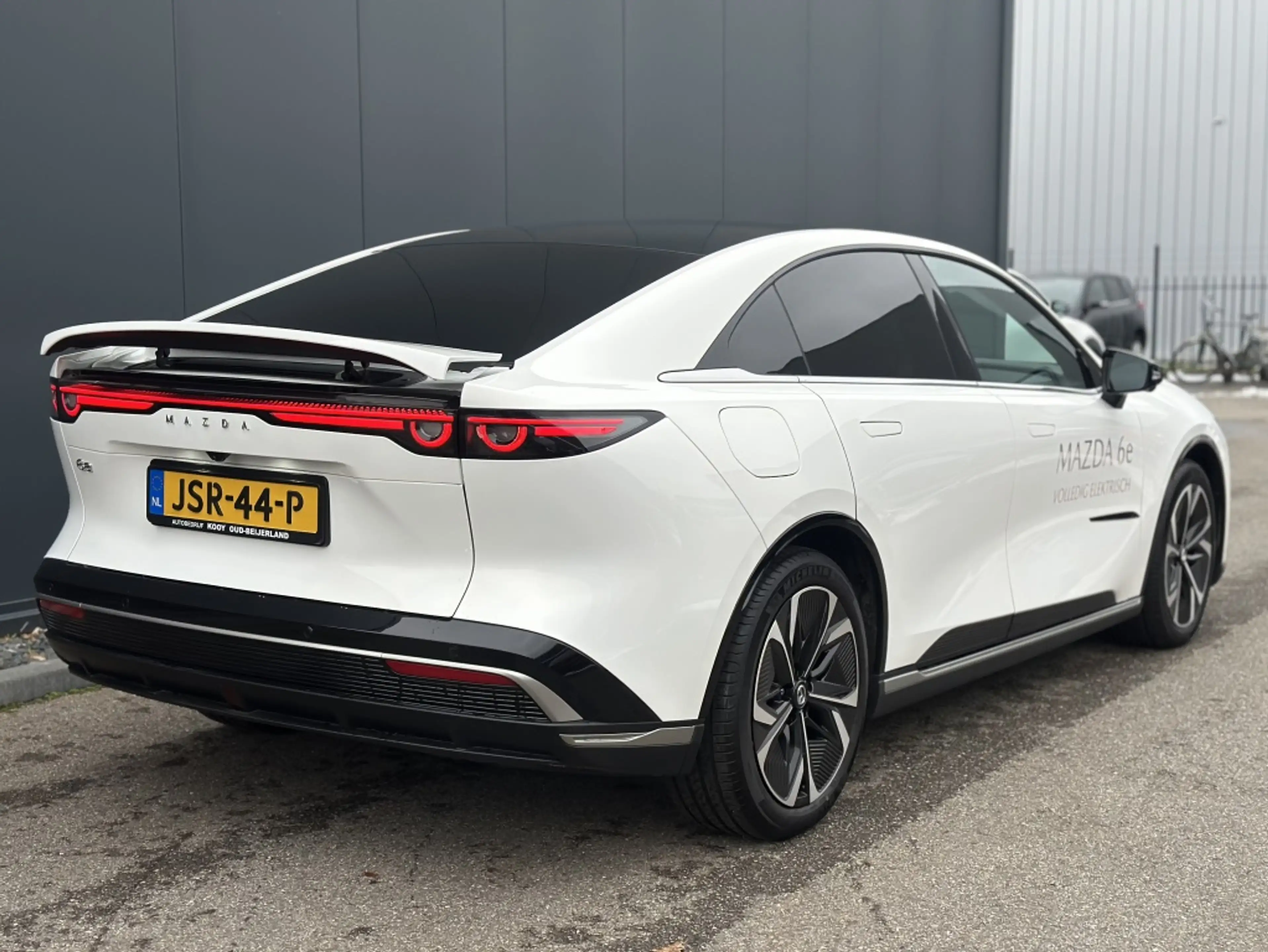 Mazda 6e Takumi 68.8 kWh — photo 9