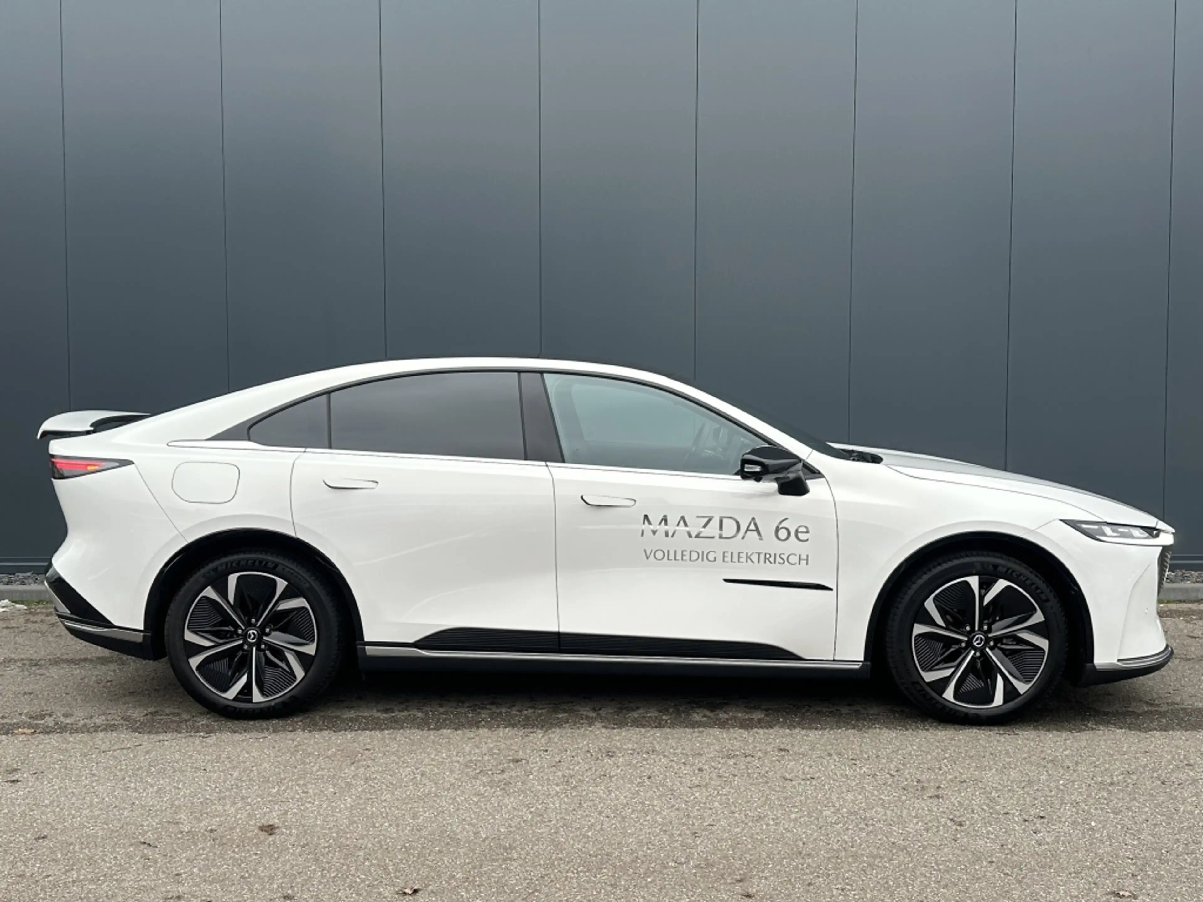Mazda 6e Takumi 68.8 kWh — photo 12