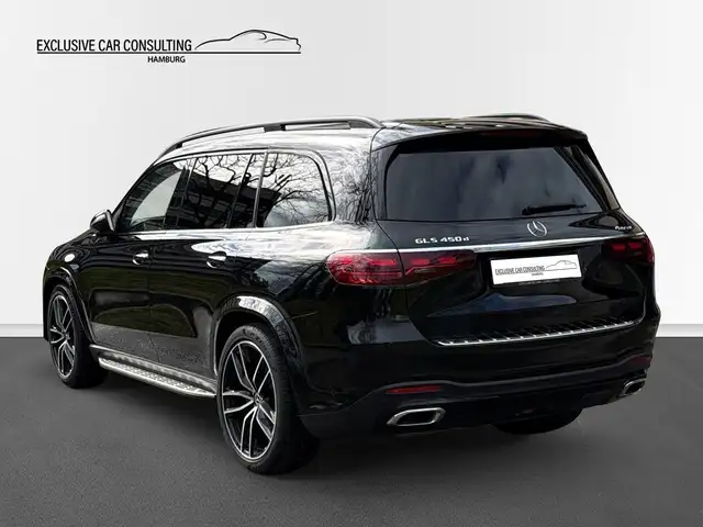 Mercedes-Benz GLS view 4