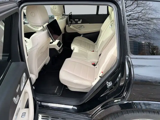 Mercedes-Benz GLS view 9