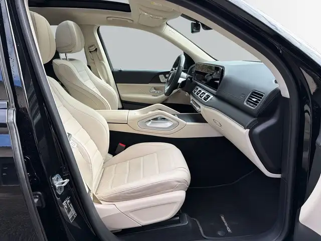 Mercedes-Benz GLS view 10