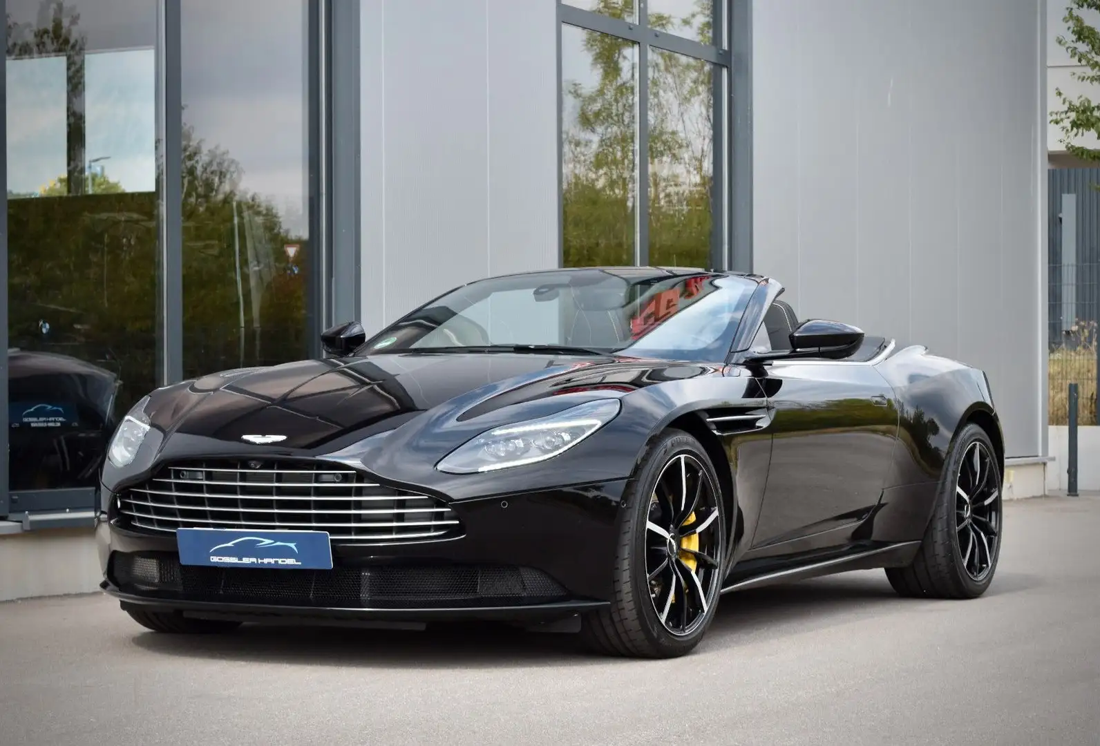 Aston Martin DB11 4.0 V8 VOLANTE SITZLÜFTUNG KAMERA 19% Nero - 1