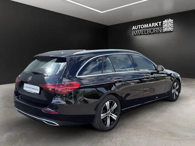 Mercedes-Benz C-Class view 8