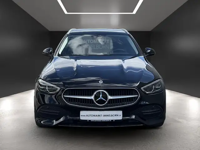 Mercedes-Benz C-Class view 9