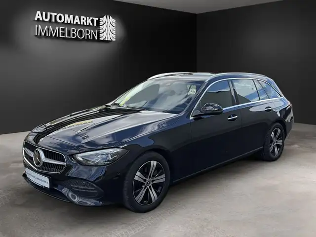 Mercedes-Benz C-Class view 4