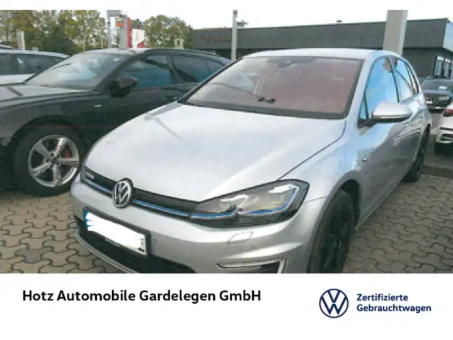Volkswagen Golf VII e-Golf LED/PDC/REARVIEW