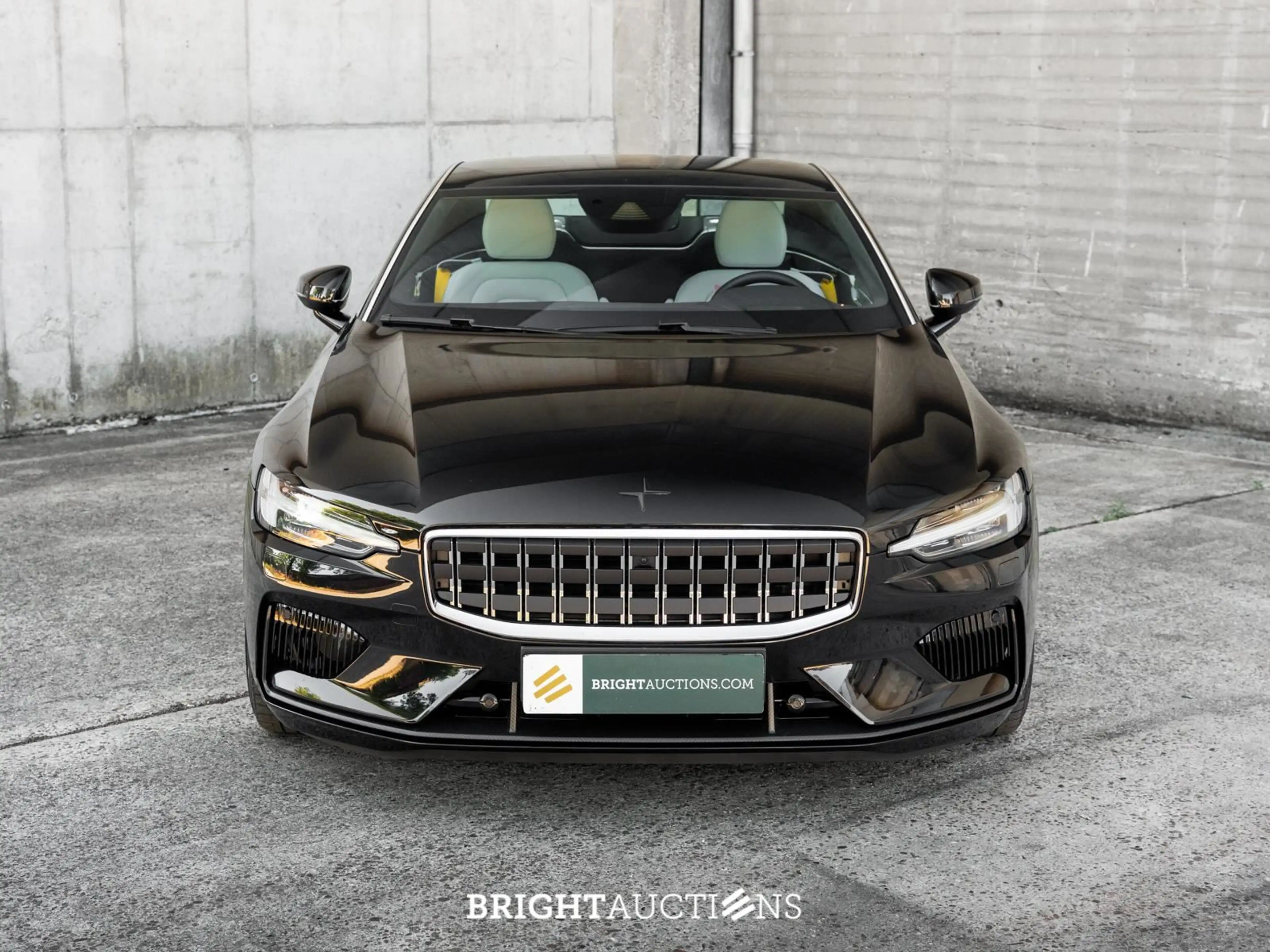 Polestar 1 2.0 T8R (1 van 1500) Carbon Plug-In Hybrid — photo 11