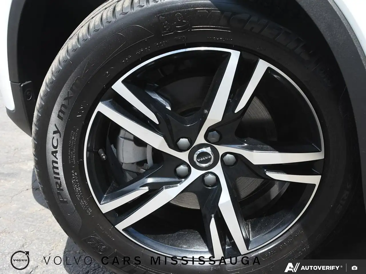Volvo XC40 снимка Volvo XC40
