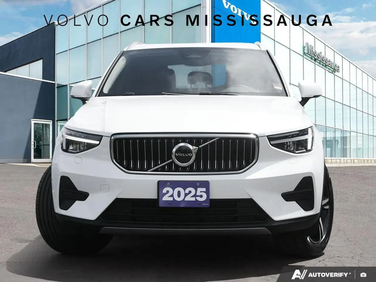 Volvo XC40 снимка Volvo XC40
