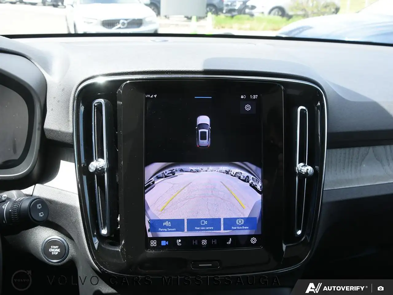 Volvo XC40 снимка Volvo XC40