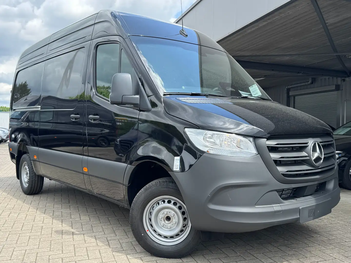 Mercedes-Benz Sprinter 317 pro / 47.891+BTW / VB 3.5T / 30 year pakket Negro - 1