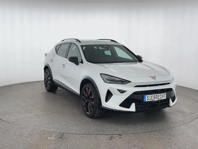 Cupra Formentor view 3