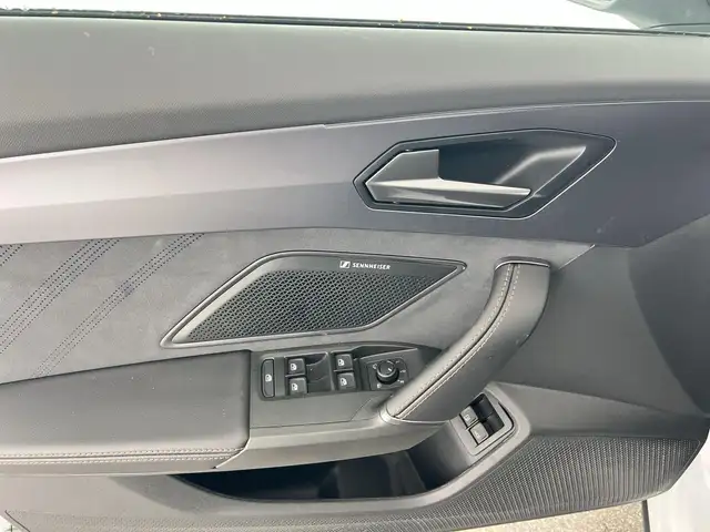Cupra Formentor view 11