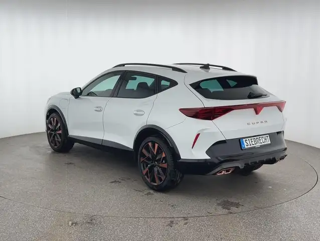 Cupra Formentor view 5