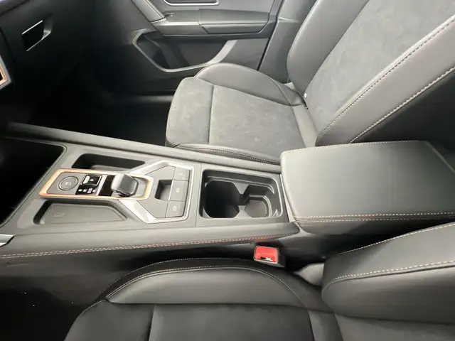 Cupra Formentor view 14