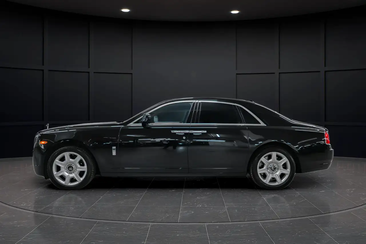 Rolls-Royce Ghost photo Rolls-Royce Ghost