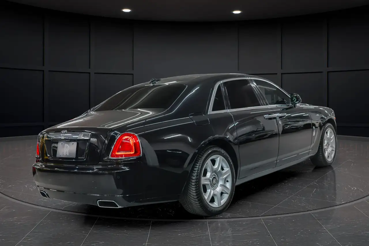 Rolls-Royce Ghost photo Rolls-Royce Ghost