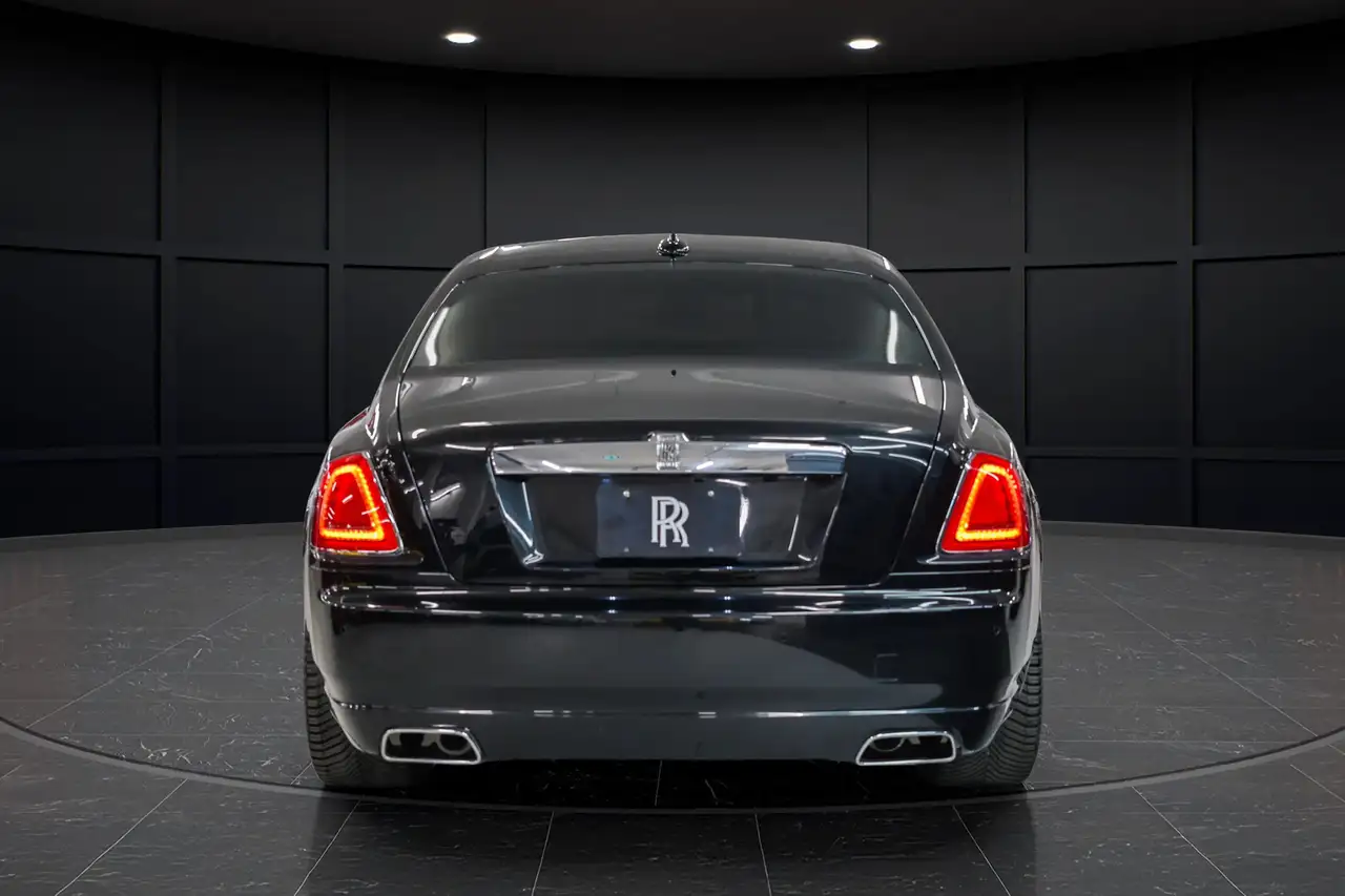 Rolls-Royce Ghost photo Rolls-Royce Ghost