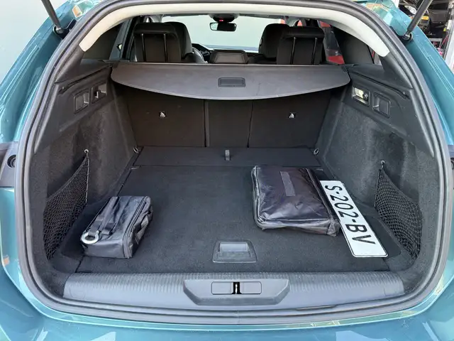 Peugeot 308 view 7
