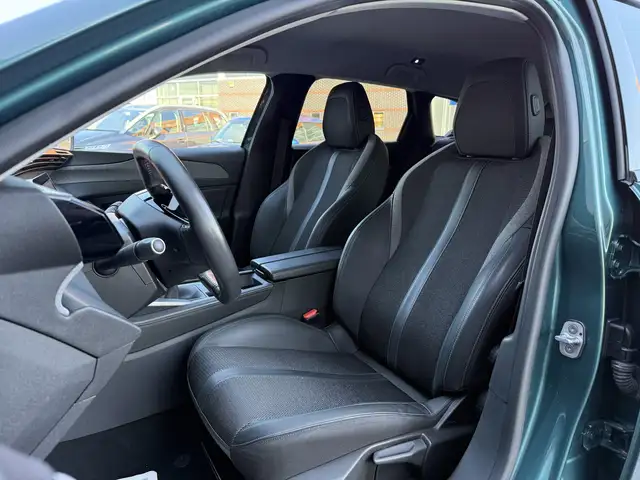 Peugeot 308 view 5