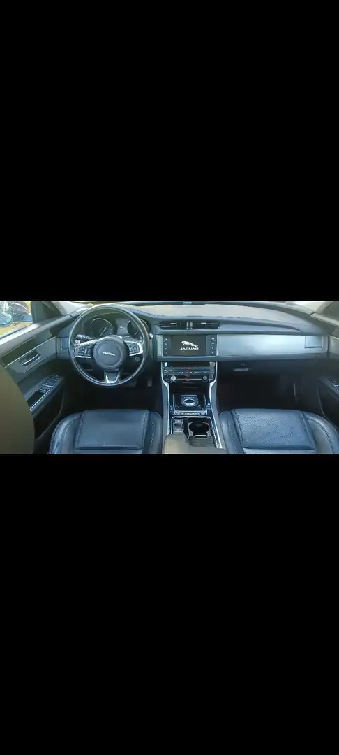 Jaguar XF 2.0d i4 Portfolio 180cv auto my19 - 2