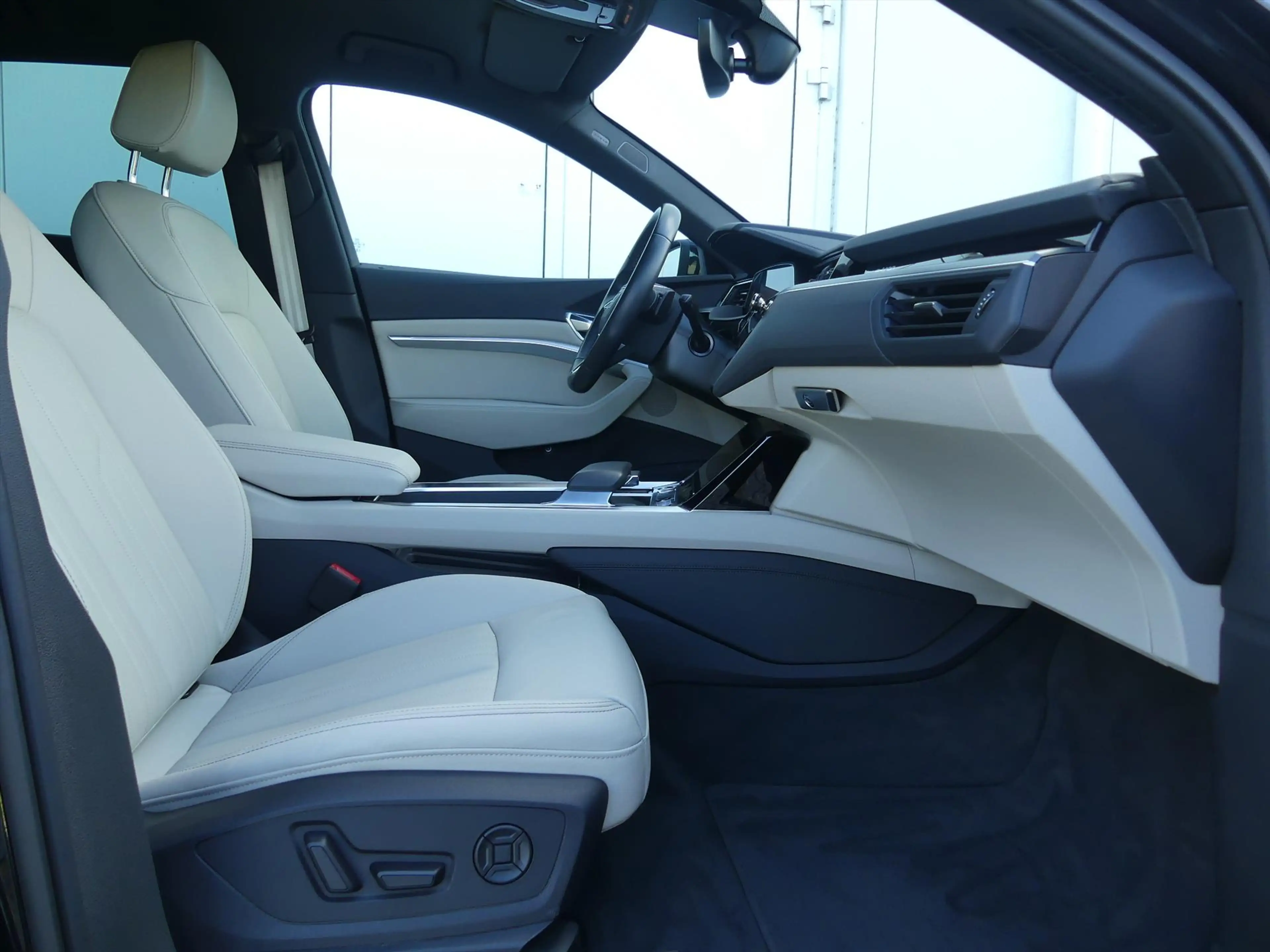Audi Q8 e-tron 50 QUATTRO 95kWh 340PK SOH94%/CAMERA/LEER/22INCH/E — photo 10