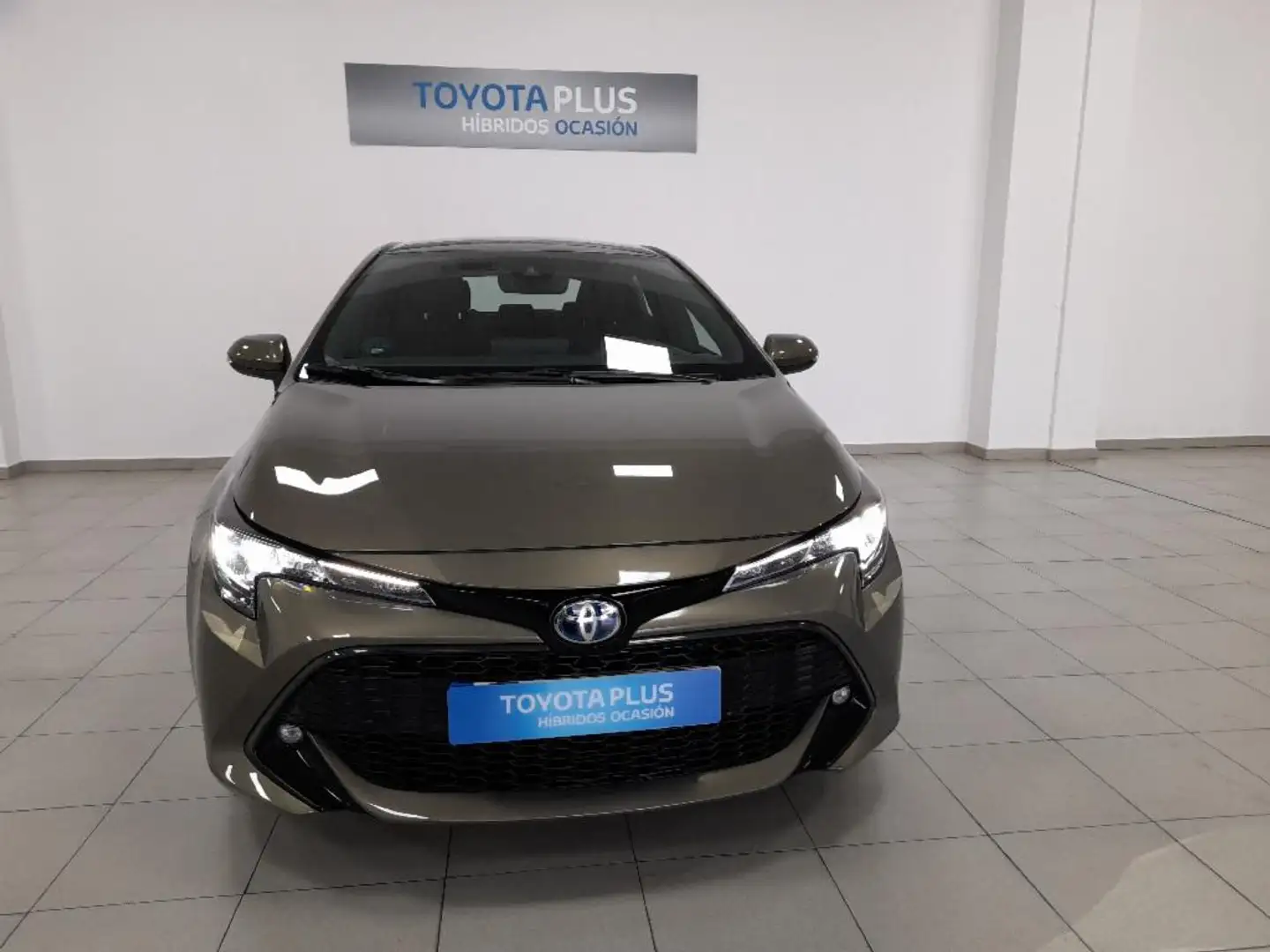 Toyota Corolla BERLINA CON PORTON 1.8 HYBRID ACTIVE TECH E-CVT 12 - 2
