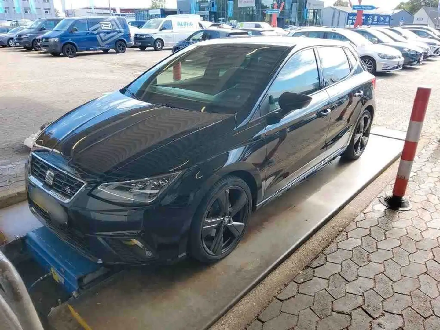 SEAT Ibiza Black Edition 1.0TSI LED Navi SHZ Kamera Schwarz - 1