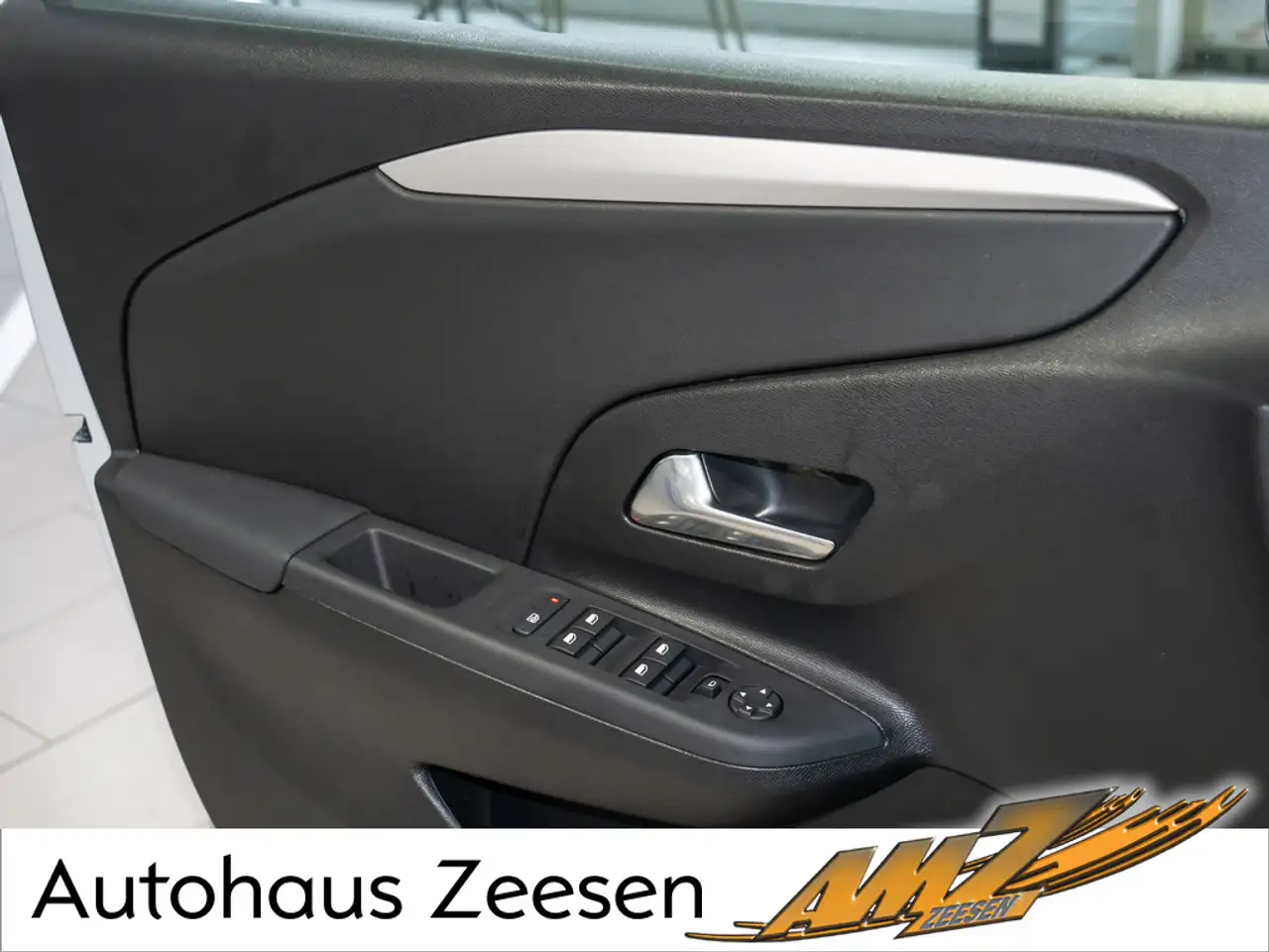 Opel Corsa 1.2 Turbo Edition NAVI PDC ALLWETTER 13