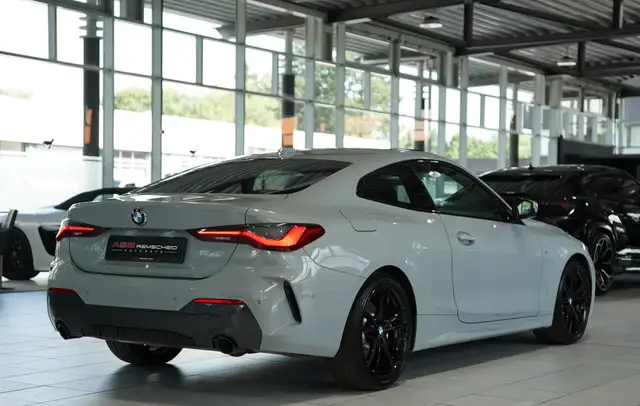 BMW 4 Series view 8